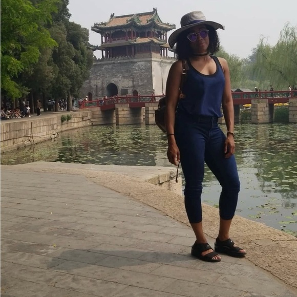 I’m Mel! Send a price match - Picture 1 of 4